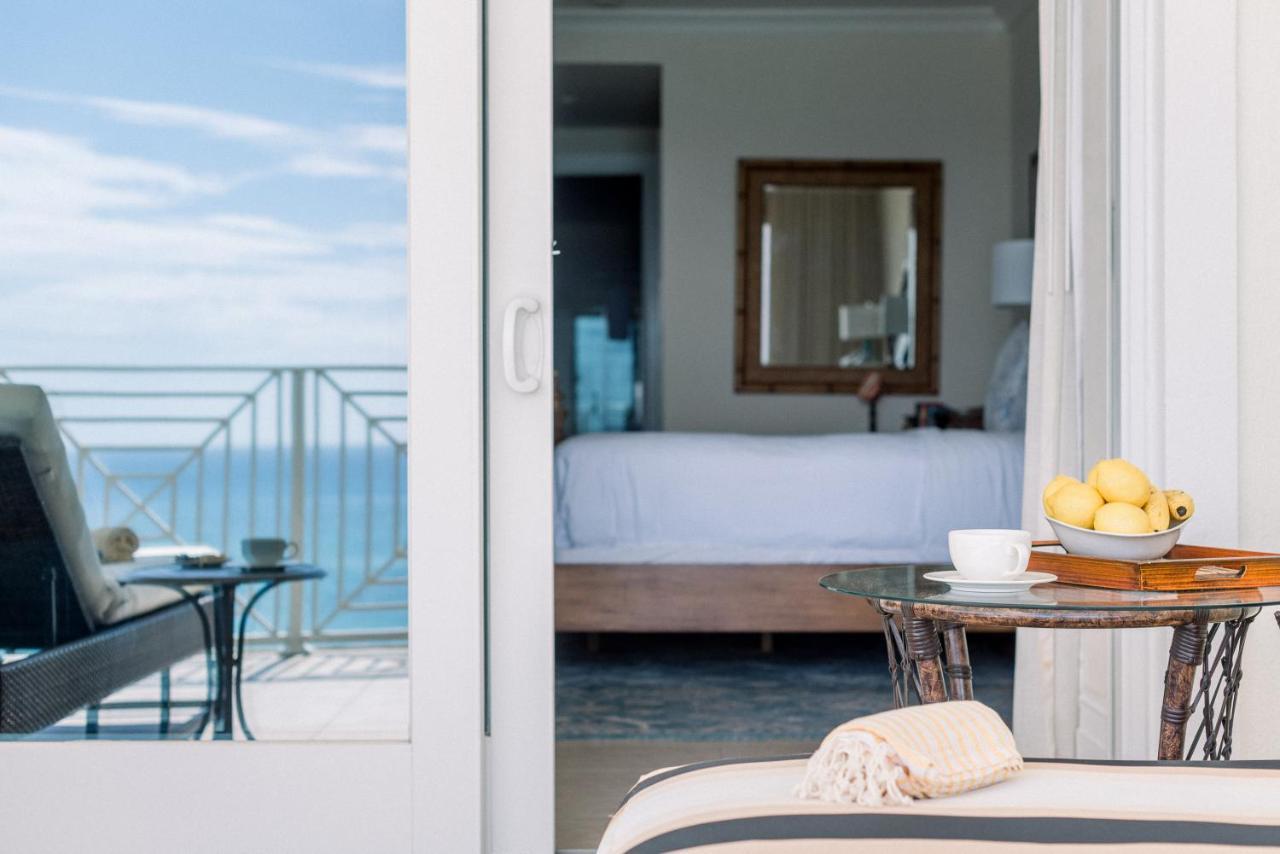 Caribbean Club Boutique Hotel, Grand Cayman Dog City Exterior foto